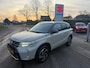 Suzuki Vitara 1.4 Boosterjet Style Smart Hybrid // 1500 kilo trekgewicht // Nieuwstaat // Snel te rijden // Rijklaarprijs!