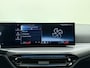 BMW 3-Serie Touring 330e M Sport -HeadUp -Pano Dak -Trekhaak -Harman/Kardon -M Sportrem Rood -Verwarmd Stuur -Stoelen Elektr Memory -Adaptief M Onderstel