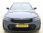 BMW 3-Serie Touring 330e M Sport -HeadUp -Pano Dak -Trekhaak -Harman/Kardon -M Sportrem Rood -Verwarmd Stuur -Stoelen Elektr Memory -Adaptief M Onderstel