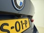 BMW 3-Serie Touring 330e M Sport -HeadUp -Pano Dak -Trekhaak -Harman/Kardon -M Sportrem Rood -Verwarmd Stuur -Stoelen Elektr Memory -Adaptief M Onderstel