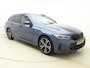 BMW 3-Serie Touring 330e M Sport -HeadUp -Pano Dak -Trekhaak -Harman/Kardon -M Sportrem Rood -Verwarmd Stuur -Stoelen Elektr Memory -Adaptief M Onderstel