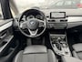 BMW 2-Serie Active Tourer 225xe Executive Sport Line Trekhaak Panoramadak Head-Up Display Achteruitrijcamera Stuuwielverwarming ACC