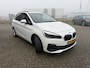 BMW 2-Serie Active Tourer 225xe Executive Sport Line Trekhaak Panoramadak Head-Up Display Achteruitrijcamera Stuuwielverwarming ACC