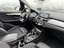 BMW 2-Serie Active Tourer 225xe Executive Sport Line Trekhaak Panoramadak Head-Up Display Achteruitrijcamera Stuuwielverwarming ACC