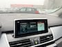 BMW 2-Serie Active Tourer 225xe Executive Sport Line Trekhaak Panoramadak Head-Up Display Achteruitrijcamera Stuuwielverwarming ACC