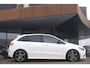 Mercedes-Benz B-klasse 180 Business Solution AMG Camera Widescreen Stoelverwarming Carplay LED
