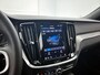 Volvo V60 T6 + Dark | Trekhaak | Sport interieur | Pilot Assist | BLIS |