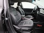 Kia e-Niro ExecutiveLine 64 kWh | Stoel & Stuur Verwarming | Stoel Koeling | Elek. Stoelen | JBL | Navigatie | Climate Control | 3 FASE!