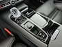 Volvo V90 T8 Recharge Ultra Dark | 20" | Luchtvering | Geventileerd Nappa | Massagestoelen | Trekhaak | Bowers & Wilkins | 360 Camera | Head-up | Elektr. verst. Stoelen | Panoramadak