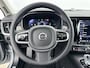 Volvo V90 T8 Recharge Ultra Dark | 20" | Luchtvering | Geventileerd Nappa | Massagestoelen | Trekhaak | Bowers & Wilkins | 360 Camera | Head-up | Elektr. verst. Stoelen | Panoramadak