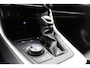 Toyota RAV4 2.5 HYBRID AWD BI-TONE STOEL-STUUR & RUITENWISSER VERW EL-ACHTERKLEP P.SENSOREN V+A LED KEYLESS PRIVACY GLASS