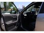 Toyota RAV4 2.5 HYBRID AWD BI-TONE STOEL-STUUR & RUITENWISSER VERW EL-ACHTERKLEP P.SENSOREN V+A LED KEYLESS PRIVACY GLASS