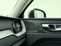Volvo XC60 T6 Plug-in hybrid AWD Ultra Dark / Harman/Kardon / El. Stoelen / Trekhaak / Panorama dak / Rondomzichtcamera / 20 '' / Stoel + Stuurw. Verwarming / ACC / BLIS
