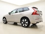 Volvo XC60 T6 Plug-in hybrid AWD Ultra Dark / Harman/Kardon / El. Stoelen / Trekhaak / Panorama dak / Rondomzichtcamera / 20 '' / Stoel + Stuurw. Verwarming / ACC / BLIS
