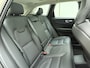Volvo XC60 T6 Plug-in hybrid AWD Ultra Dark / Harman/Kardon / El. Stoelen / Trekhaak / Panorama dak / Rondomzichtcamera / 20 '' / Stoel + Stuurw. Verwarming / ACC / BLIS