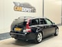 Volvo V50 2.4 D5 Summum Distributieriem Pas vervangen Multiriem Pas vervangen Aircopomp Pas vervangen Radiator Pas vervangen Automaat olie Pas geflusht Nieuwe Banden Nieuwe Remschijven Grote beurt 5000 km geleden 1 Jaar APK