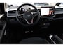 Volkswagen ID. Buzz GTX 86 kWh LWB 7p. 340PK / 250kW 4-motion, LED Matrix (IQ.Lights), warmtepomp, design pakket plus (panoramadak), assistance pakket plus (alarm, keyless start & entry, dodehoekdetectie (side assist), cruise control adaptief (acc) met Stop&Go en stuurhulp, achteruitrijcamera (rear view), rondomzichtcamera (area view)), multimedia pakket plus (spraakbediening, navigatie), 21" 'Townsville' LMV, stoelverwarming, elektrische achterklep, elektrisch verstel-, verwarm- en inklapbare buitenspiegels (spiegel pakket) etc.