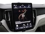 Volvo XC60 T8 Plug-in hybrid Ultra Dark | 22 Inch | Luchtvering | Bowers&Wilkins | Massage | Head-Up | Panoramadak