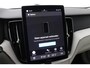 Volvo XC60 T8 Plug-in hybrid Ultra Dark | 22 Inch | Luchtvering | Bowers&Wilkins | Massage | Head-Up | Panoramadak