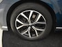 Volkswagen Passat Variant GTE Business 218pk | Panorama dak | Trekhaak | Head-up display | Dodehoekdetectie | Lederen bekleding | Camera achter | 17"LMV