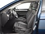 Volkswagen Passat Variant GTE Business 218pk | Panorama dak | Trekhaak | Head-up display | Dodehoekdetectie | Lederen bekleding | Camera achter | 17"LMV