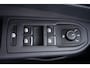 Volkswagen Golf 1.4 eHybrid 245pk GTE | Panoramadak | Trekhaak | Keyless |