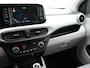Hyundai i10 1.0 Premium | Apple Carplay | Bluetooth | Navigatie | Armsteun bestuurdersstoel | Achteruitrij camera | Parkeersensoren achter | Cruise control |