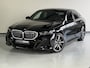 BMW 5-Serie 550e xDrive M SPORT 4 WHL besturing / Leder