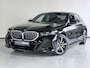 BMW 5-Serie 550e xDrive M SPORT 4 WHL besturing / Leder / trekh