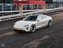 Porsche Taycan Performance 93 kWh Panoramadak SportDesign Sport Chrono Luchtvering PASM Warmtepomp PSCB PDLS+ Bose Sfeerverlichting Krijt 21"
