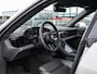Porsche Taycan Performance 84 kWh Panoramadak SportDesign Sport Chrono Luchtvering PASM Warmtepomp PSCB PDLS+ Bose Sfeerverlichting Krijt 21"