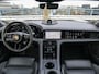 Porsche Taycan Performance 93 kWh Panoramadak SportDesign Sport Chrono Luchtvering PASM Warmtepomp PSCB PDLS+ Bose Sfeerverlichting Krijt 21"