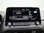 Hyundai Kona Electric Sky 64kWh | Apple Carplay/ Android Auto | Climate Control | Achteruitrijcamera | Cruise Control | Stoelverwarming | Lichtmetalen Velgen |