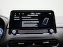 Hyundai Kona Electric Sky 64kWh | Apple Carplay/ Android Auto | Climate Control | Achteruitrijcamera | Cruise Control | Stoelverwarming | Lichtmetalen Velgen |