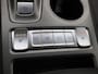 Hyundai Kona Electric Sky 64kWh | Apple Carplay/ Android Auto | Climate Control | Achteruitrijcamera | Cruise Control | Stoelverwarming | Lichtmetalen Velgen |