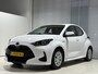 Toyota Yaris 1.5 Hybrid Comfort | Navigatie systeem | Stoelverwarming voor | Trekhaak met afneembare kogel | All season banden |
