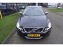 Volvo XC60 T5 240pk Powershift FWD R-Design LEDER NL-AUTO