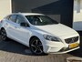 Volvo V40 T2 R-Design Summum | 2016 | 122 pk | Half leder/Alcantara | Wit