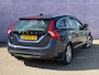 Volvo V60 2.0 D4 Summum 5 cilinder! | Trekhaak | adaptieve cruise control | dode detectie | Bi-Xenon koplampen | memory stoel | verwarmde voorstoelen | Dealer onderhouden |