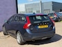 Volvo V60 2.0 D4 Summum 5 cilinder! | Trekhaak | adaptieve cruise control | dode detectie | Bi-Xenon koplampen | memory stoel | verwarmde voorstoelen | Dealer onderhouden |