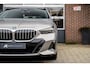 BMW 5-Serie xDrive M Sport | Harman/Kardon | Trekhaak | Camera | ACC | Leder | 19 Inch |