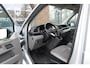 Volkswagen Transporter 2.0 TDI DSG 150pk L1H1 32 Navigatie, 3 zits