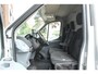 Ford Transit 350 2.2 TDCI L2H2 Trend Trekhaak, 3zits, Airco, Camera, Navigati