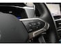 Volkswagen T-Roc 1.5 TSI Life Business Navigatie, Virtual cockpit, Garantie tot 2