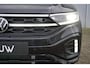 Volkswagen T-Roc 1.5 TSI 150pk DSG R-Line | Panoramadak | Trekhaak | Keyless | Achteruitrijcamera