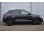 Volkswagen T-Roc 1.5 TSI 150pk DSG R-Line | Panoramadak | Trekhaak | Keyless | Achteruitrijcamera