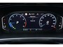 Volkswagen T-Roc 1.5 TSI 150pk DSG R-Line | Panoramadak | Trekhaak | Keyless | Achteruitrijcamera