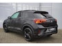 Volkswagen T-Roc 1.5 TSI 150pk DSG R-Line | Panoramadak | Trekhaak | Keyless | Achteruitrijcamera