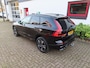 Volvo XC60 T6 Plug-In Hybrid 350pk Aut AWD Plus Dark/ Facelift model/ Trekhaak/ Harman Kardon sound/ 360° Camera/ Nieuwe voorraad auto met 12000 euro voordeel