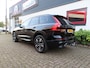 Volvo XC60 T6 Plug-In Hybrid 350pk Aut AWD Plus Dark/ Facelift model/ Trekhaak/ Harman Kardon sound/ 360° Camera/ Nieuwe voorraad auto met 12000 euro voordeel